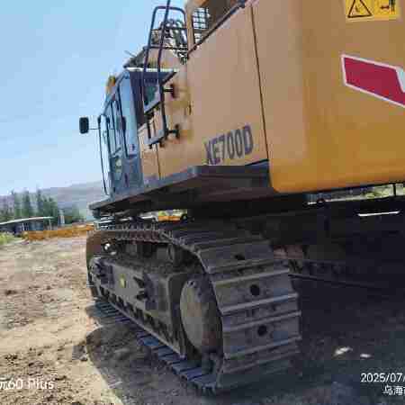 徐工XE700D履带式挖掘机