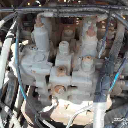 徐工XE700D履带式挖掘机