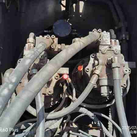 徐工XE700D履带式挖掘机