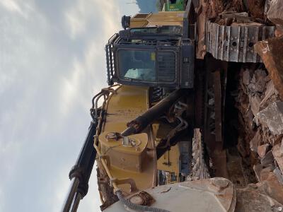 徐工XE950D履帶式挖掘機(jī)