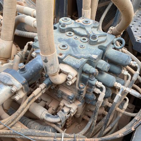 徐工XE950D履带式挖掘机