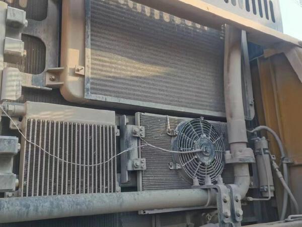 徐工XE550DK履帶式挖掘機