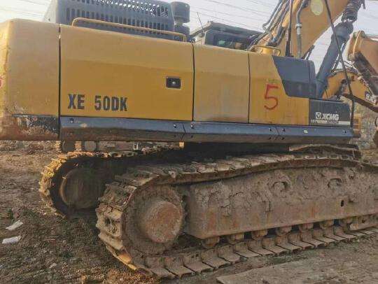 徐工XE550DK履帶式挖掘機