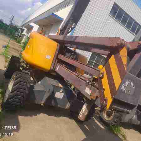 徐工GTBZ18A1曲臂式高空作业平台