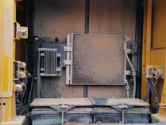 徐工XE245GH履帶式挖掘機