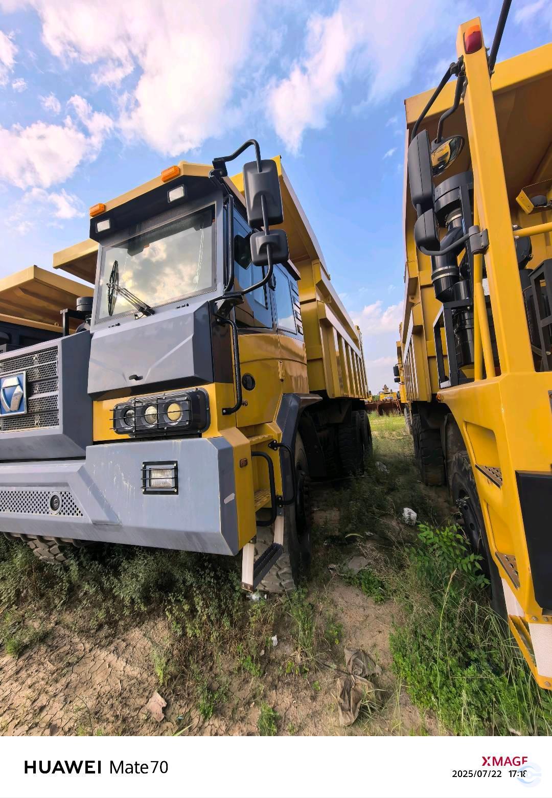 徐工XDM70T三橋剛性礦車