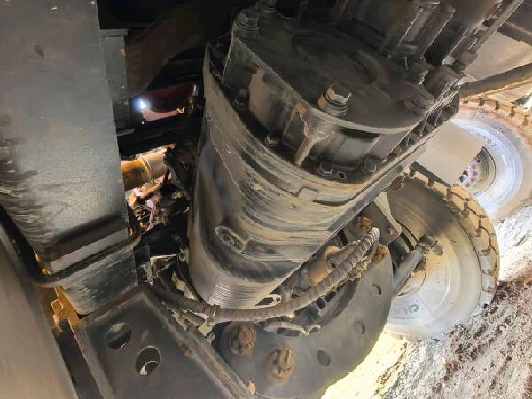 徐工XDM70T三橋剛性礦車