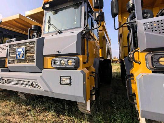 徐工XDM70T三橋剛性礦車