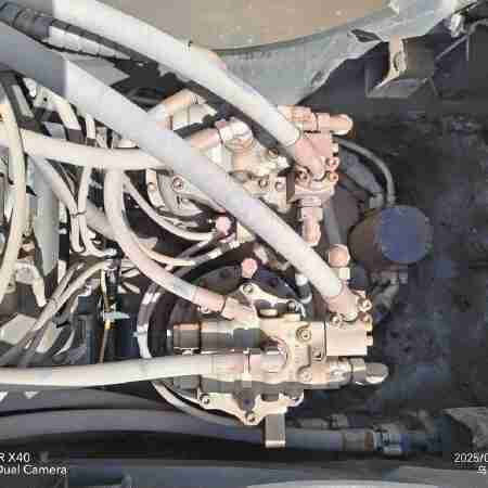 徐工XE700D履带式挖掘机