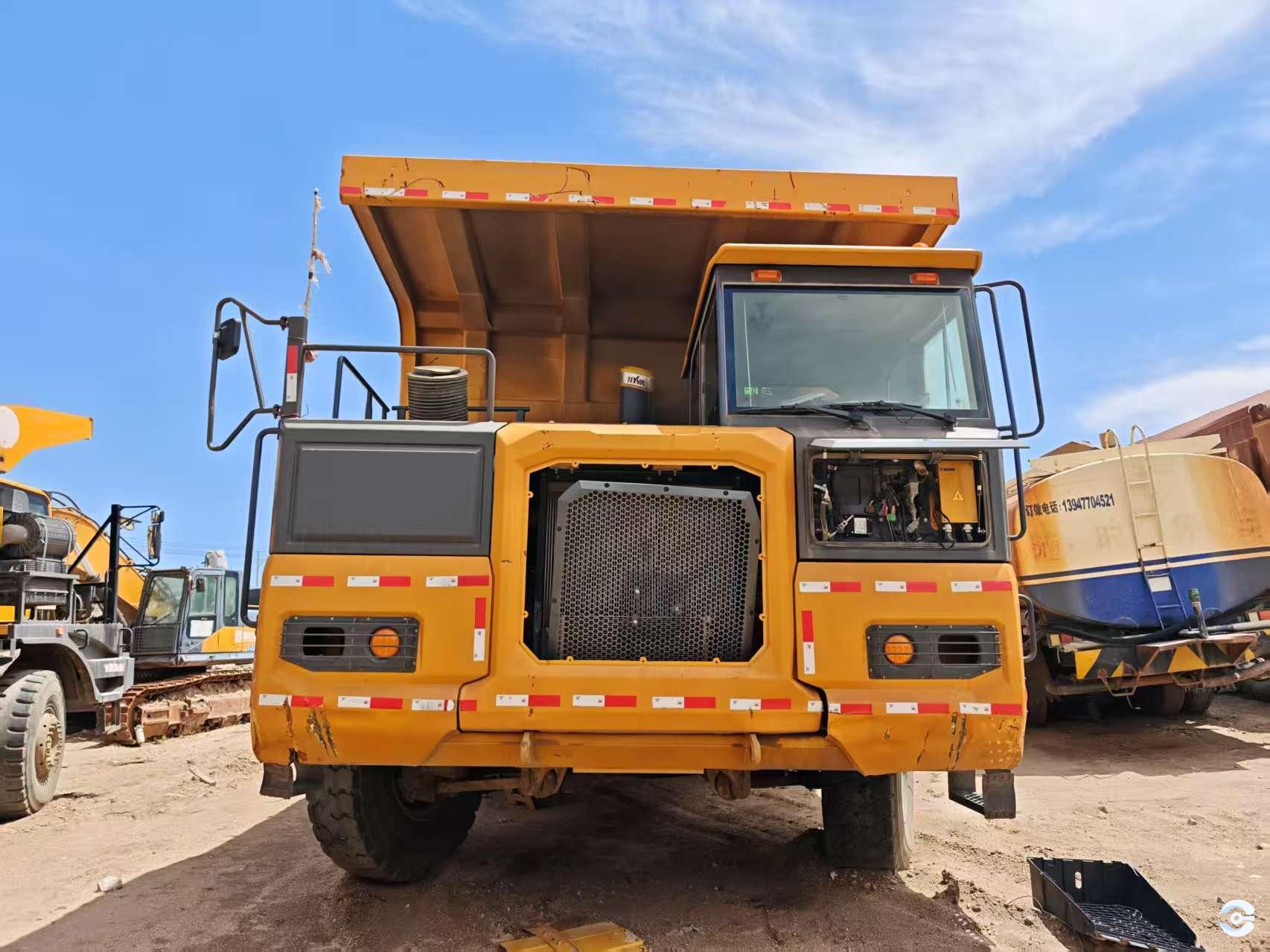 徐工XDR80T寬體車