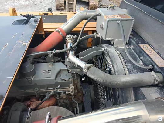 徐工XE370D履帶式挖掘機