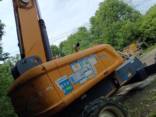 徐工GTBZ38S直臂式高空作業車