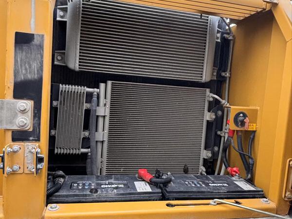 徐工XE200D履帶式挖掘機