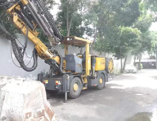 徐工CYTJ45凿岩挖掘机