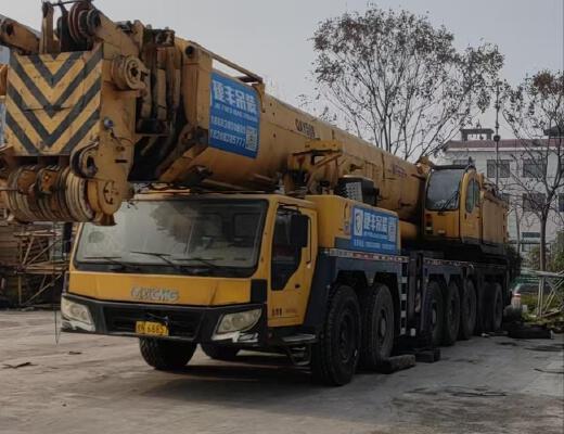 徐工XCA400全地面起重机