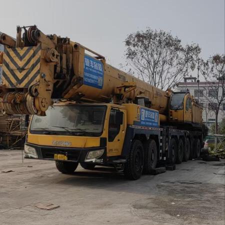 徐工XCA400全地面起重机