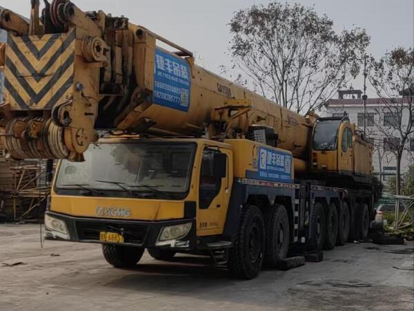 徐工XCA400全地面起重機(jī)