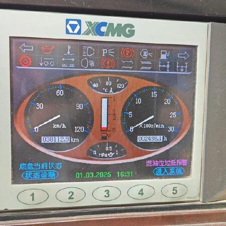 徐工XCA400全地面起重机