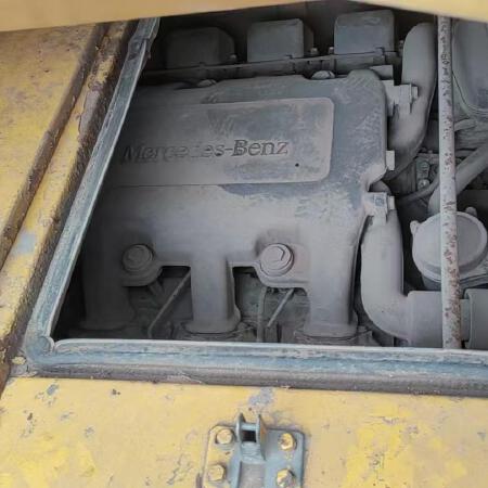 徐工XCA400全地面起重机