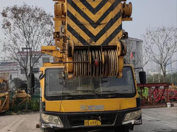 徐工XCA400全地面起重機(jī)