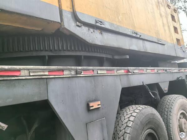 徐工XCA400全地面起重機(jī)