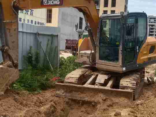 徐工XE75G履帶式挖掘機