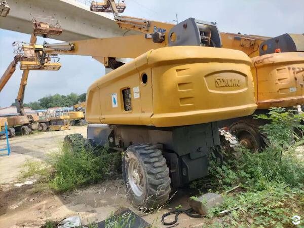 徐工GTBZ32S直臂式高空作業車