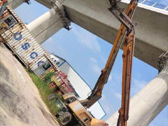 徐工GTBZ26S直臂式高空作業(yè)車