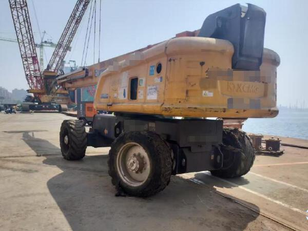 徐工GTBZ42S直臂式高空作業車