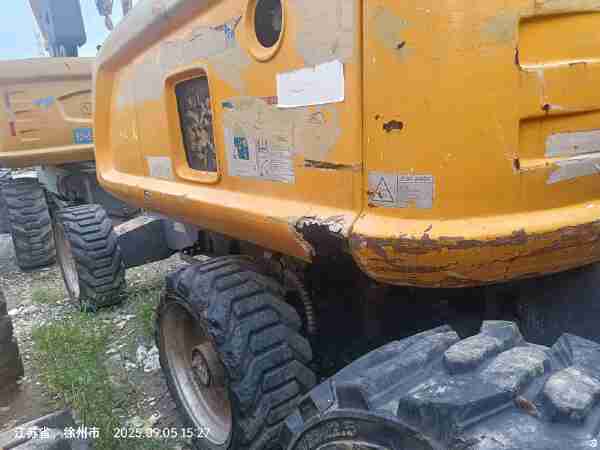 徐工GTBZ22S直臂式高空作業(yè)平臺