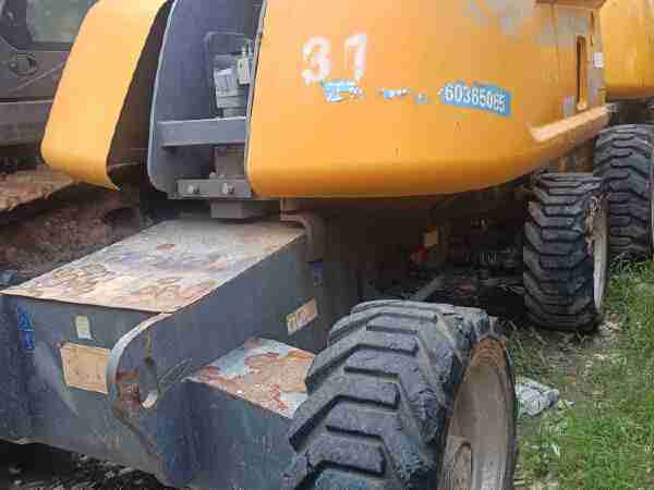 徐工GTBZ22S直臂式高空作業(yè)平臺