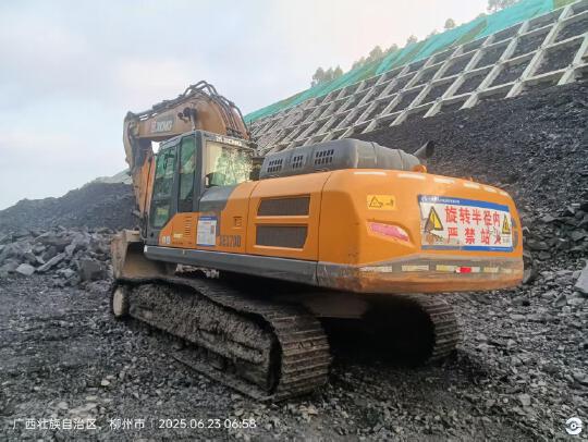 徐工XE370D履帶式挖掘機