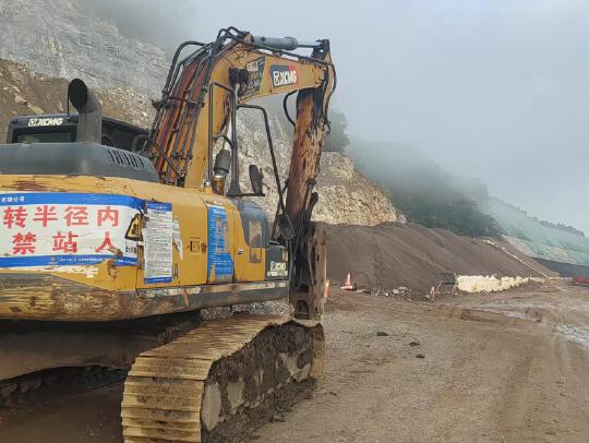 徐工XE215DA履帶式挖掘機