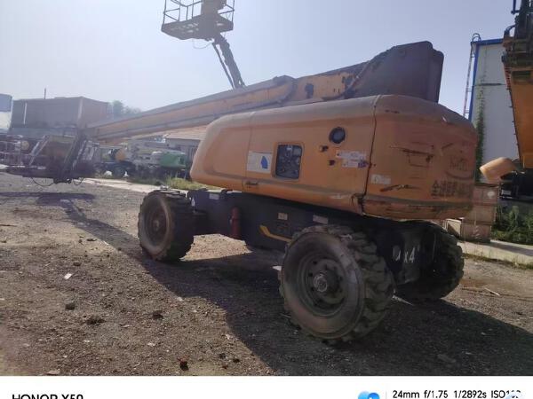 徐工GTBZ26S直臂式高空作業車