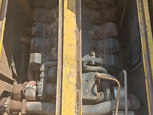 徐工QAY160全路面汽車起重機