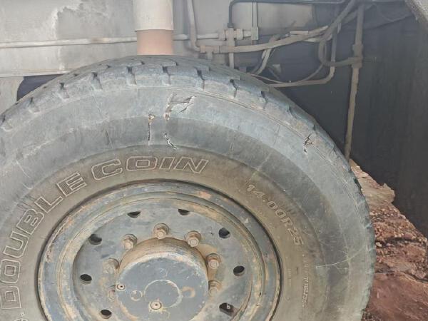 徐工QAY160全路面汽車起重機