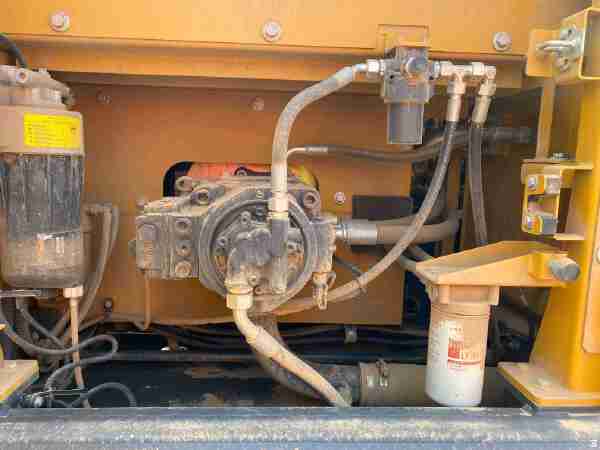 徐工XE245GH履帶式挖掘機