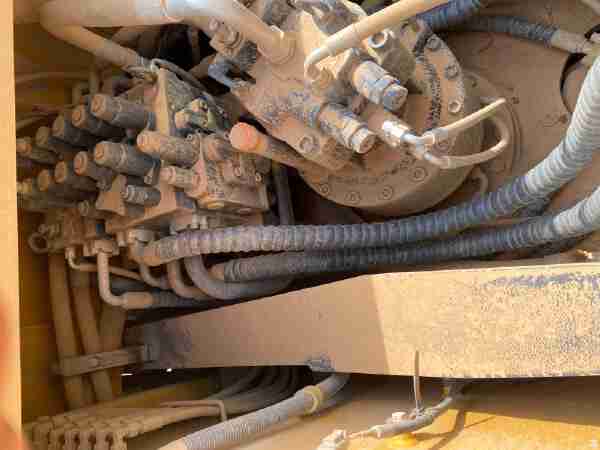 徐工XE245GH履帶式挖掘機