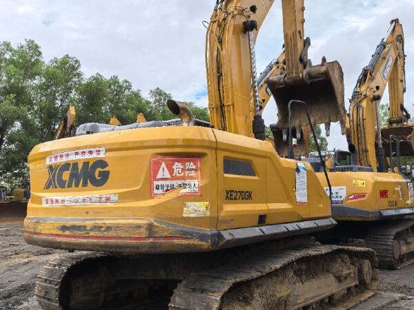 徐工XE270GK履帶式挖掘機