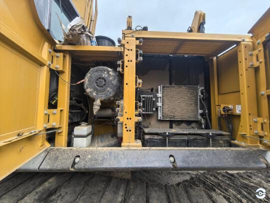 徐工XE270GK履帶式挖掘機