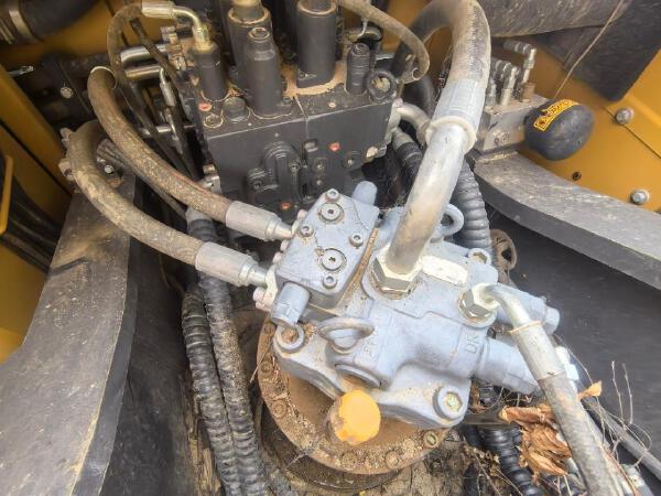 徐工XE270GK履帶式挖掘機