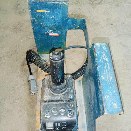 徐工XG1212HD剪叉式高空作业平台