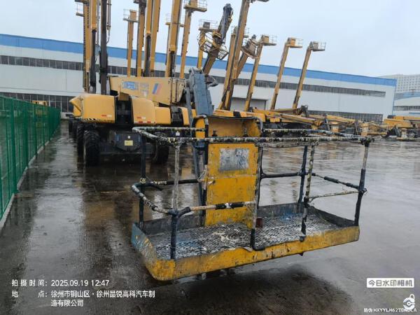 徐工GTBZ26S直臂式高空作業車