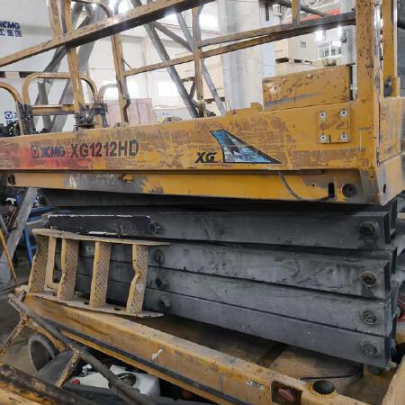 徐工XG1212HD剪叉式高空作业平台