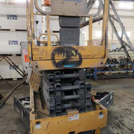 徐工XG1212HD剪叉式高空作业平台