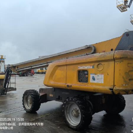 徐工GTBZ22S直臂式高空作业平台