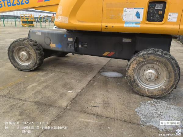 徐工GTBZ32S直臂式高空作業(yè)車