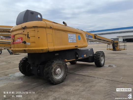 徐工GTBZ32S直臂式高空作業(yè)車