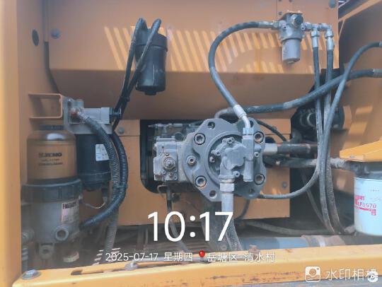 徐工XE305D履帶式挖掘機(jī)