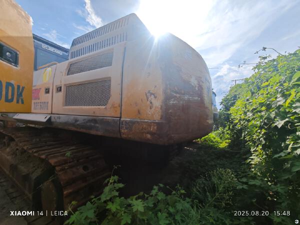 徐工XE550DK履帶式挖掘機